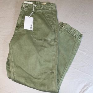 NWT VERVET OLIVE GREEN JOGGERS